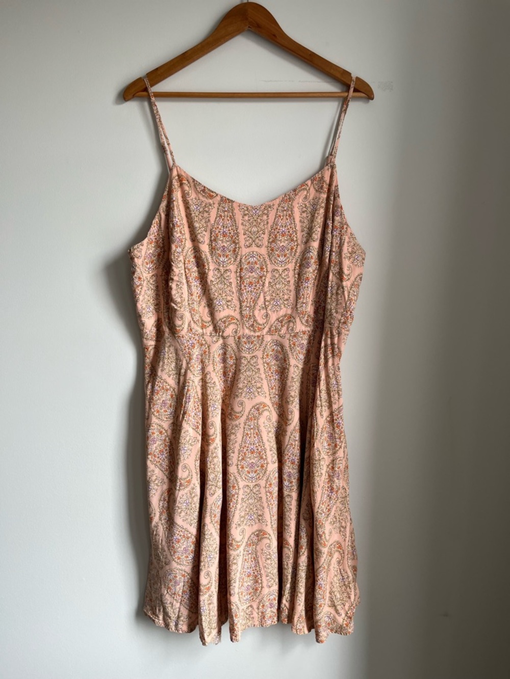 Old Navy Plus Size XXL Midi Dress Pink Paisley Boho Smocked Back Summer - Picture 3 of 8